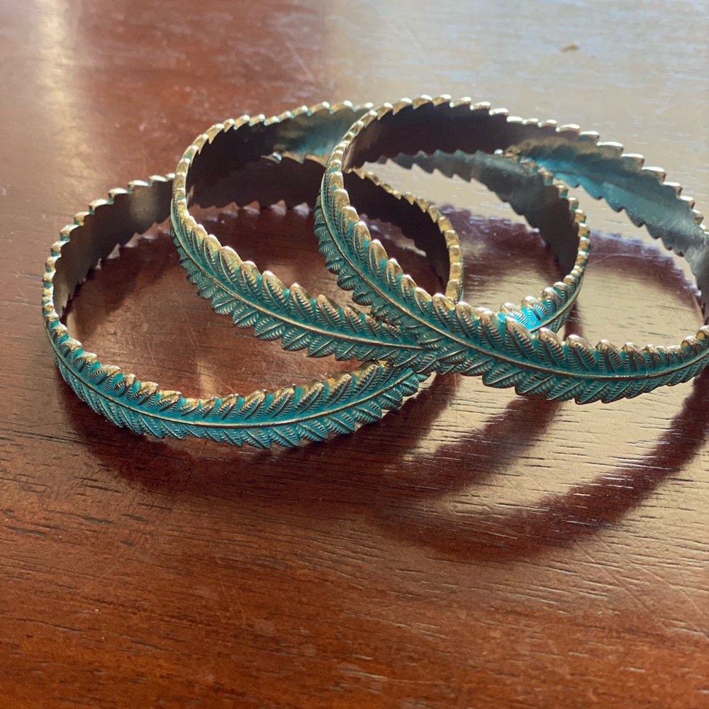 Turquoise and gold bangle set